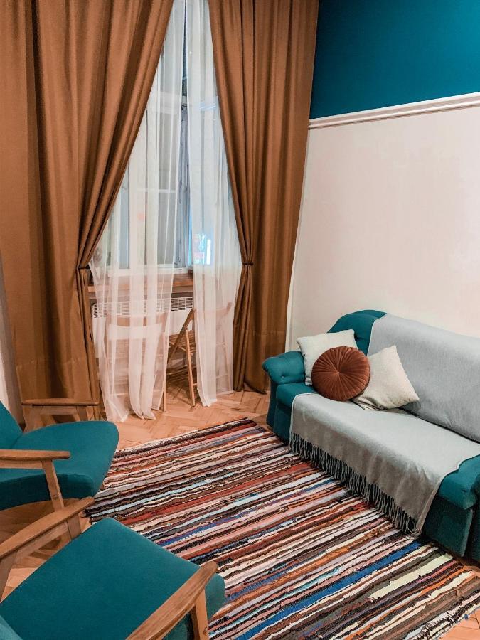 Ptcholkin'S Apartments Львов Экстерьер фото