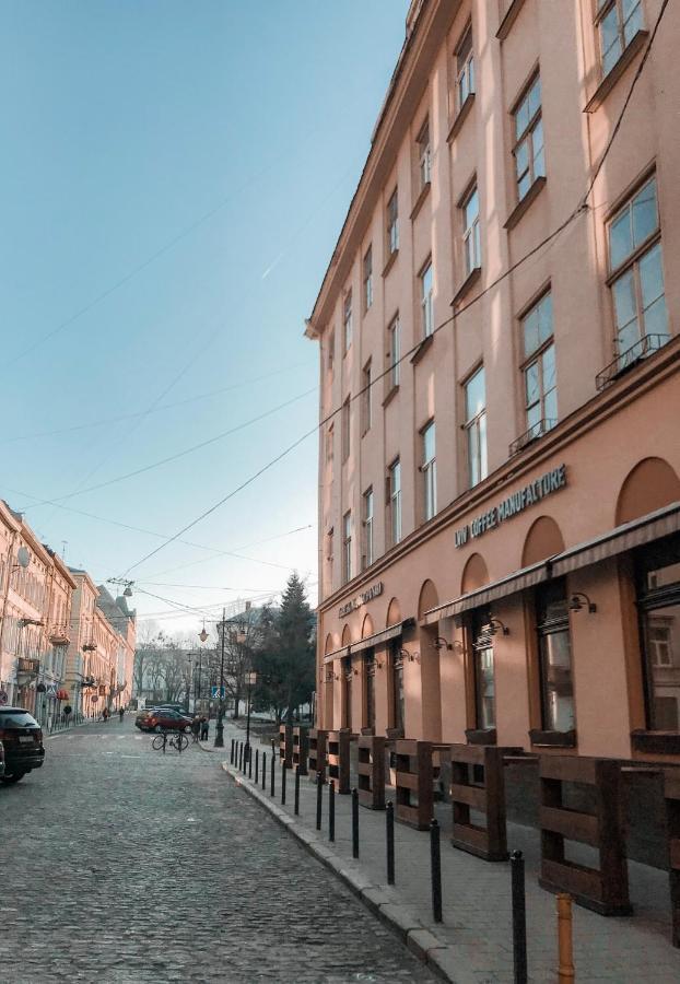 Ptcholkin'S Apartments Львов Экстерьер фото